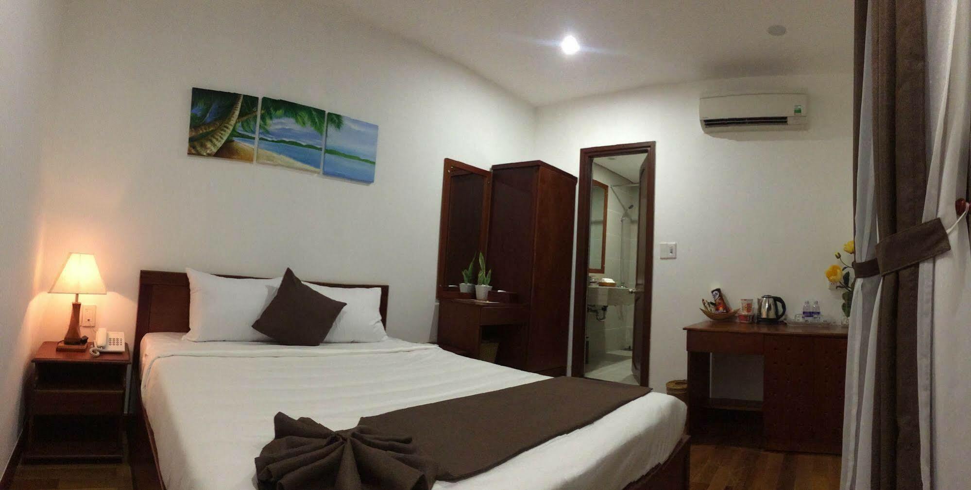 Ocean Flower Hotel Da Nang Exterior foto